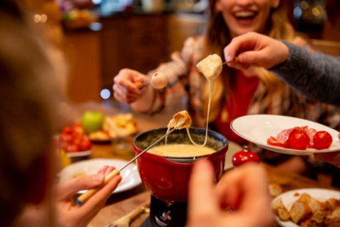 Vente de fromages pour fondue savoyarde aux Arcs 1800